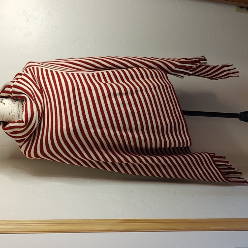 Red & White Pancho Cape Stripe Fringe Asymmetrical Hem Sweater SZ: M Christmas